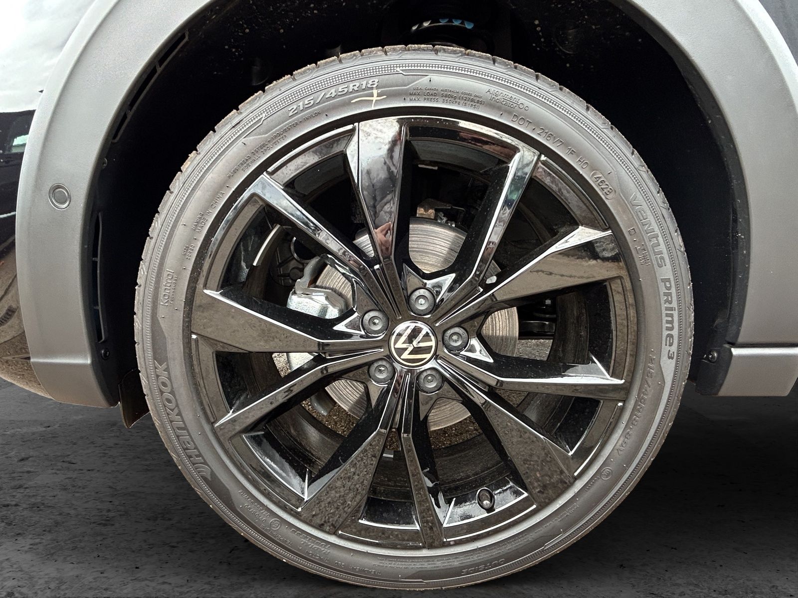 Fahrzeugabbildung Volkswagen Taigo R-line BLACK DSG Matrix ACC Navi Kamera