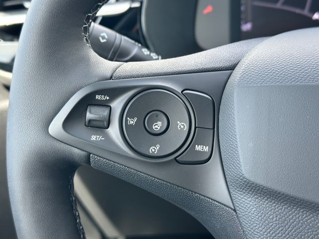 Fahrzeugabbildung Opel Corsa F 1.2 Turbo GS KlimaA,LED,Navi,SHZ,Kam.,LM