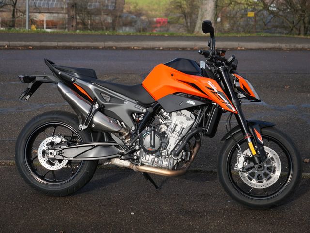 KTM 790 Duke L Nur 1400 km