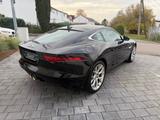 Jaguar F-Type Coupe 3.0 V6 - Jaguar: V6