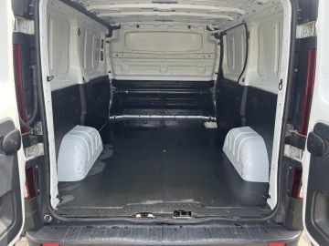 Renault Trafic - 9