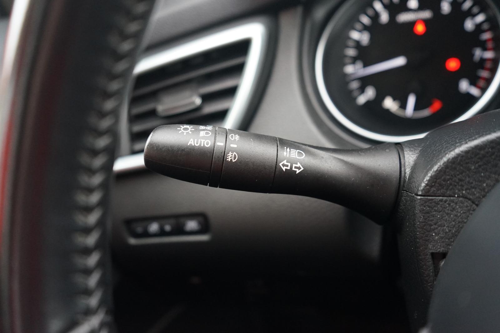 Nissan Qashqai 1.3 N-Connecta Navi Tempomat 360° PDC