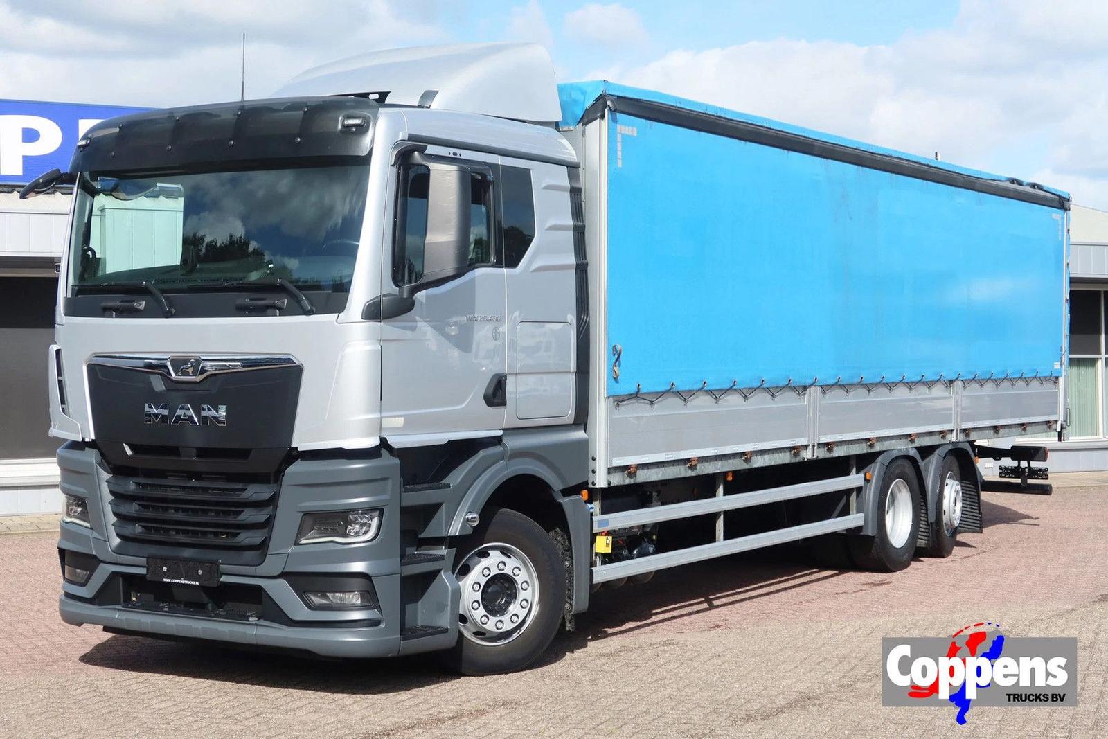 MAN TGX 26.430 6x2 Huif + schuifdak , Full air, stuu