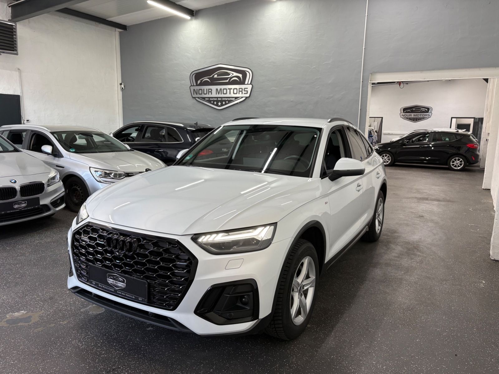 AUDI Q5 Sportback 40 TDI quattro *S line*/ Matrix-LED