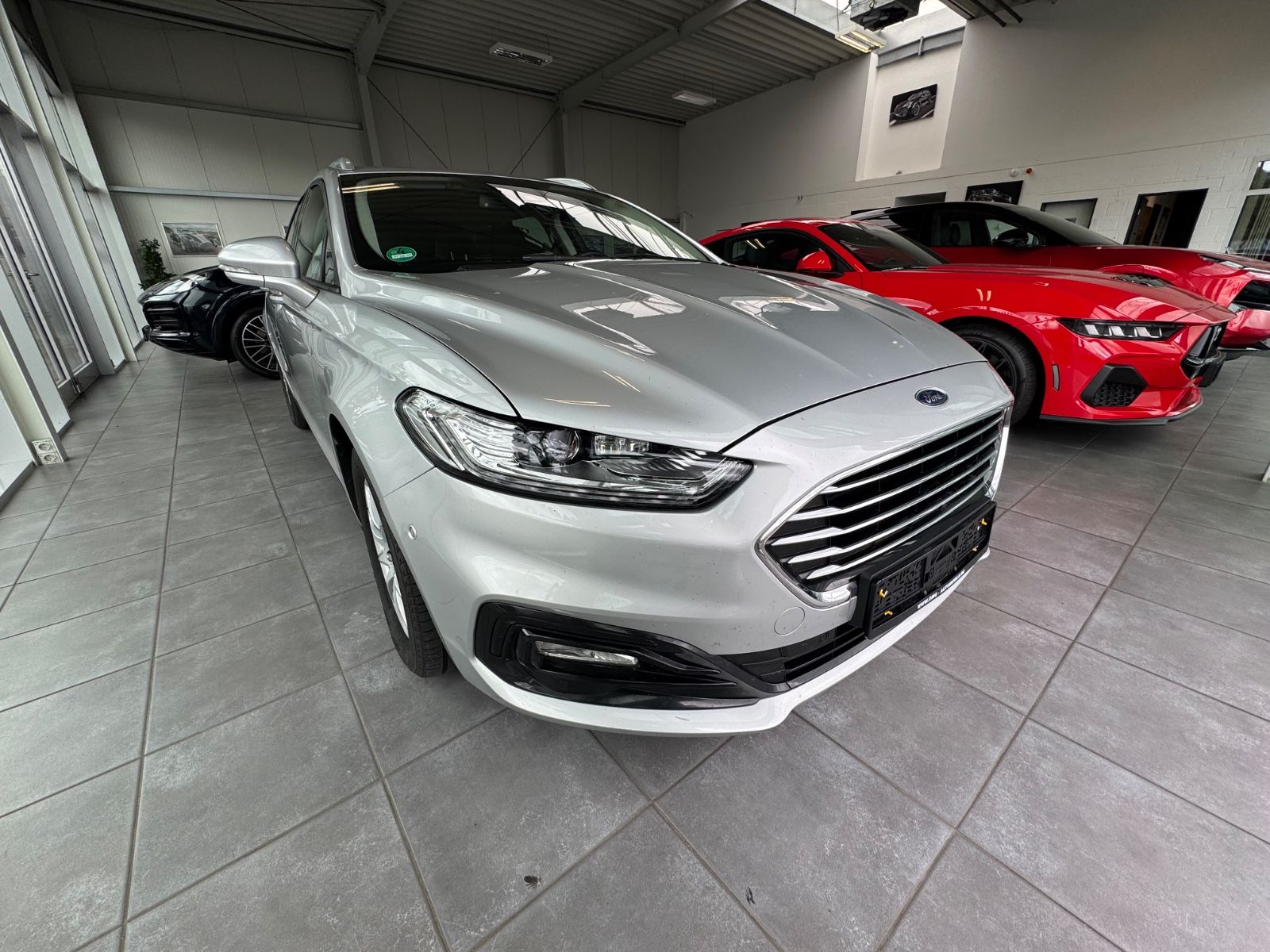 Fahrzeugabbildung Ford Mondeo Turnier Trend