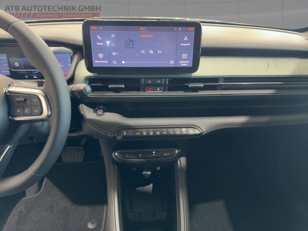 Fahrzeugabbildung Jeep Avenger 4xe Overland MATRIX NAVI 360-GRAD WINTER