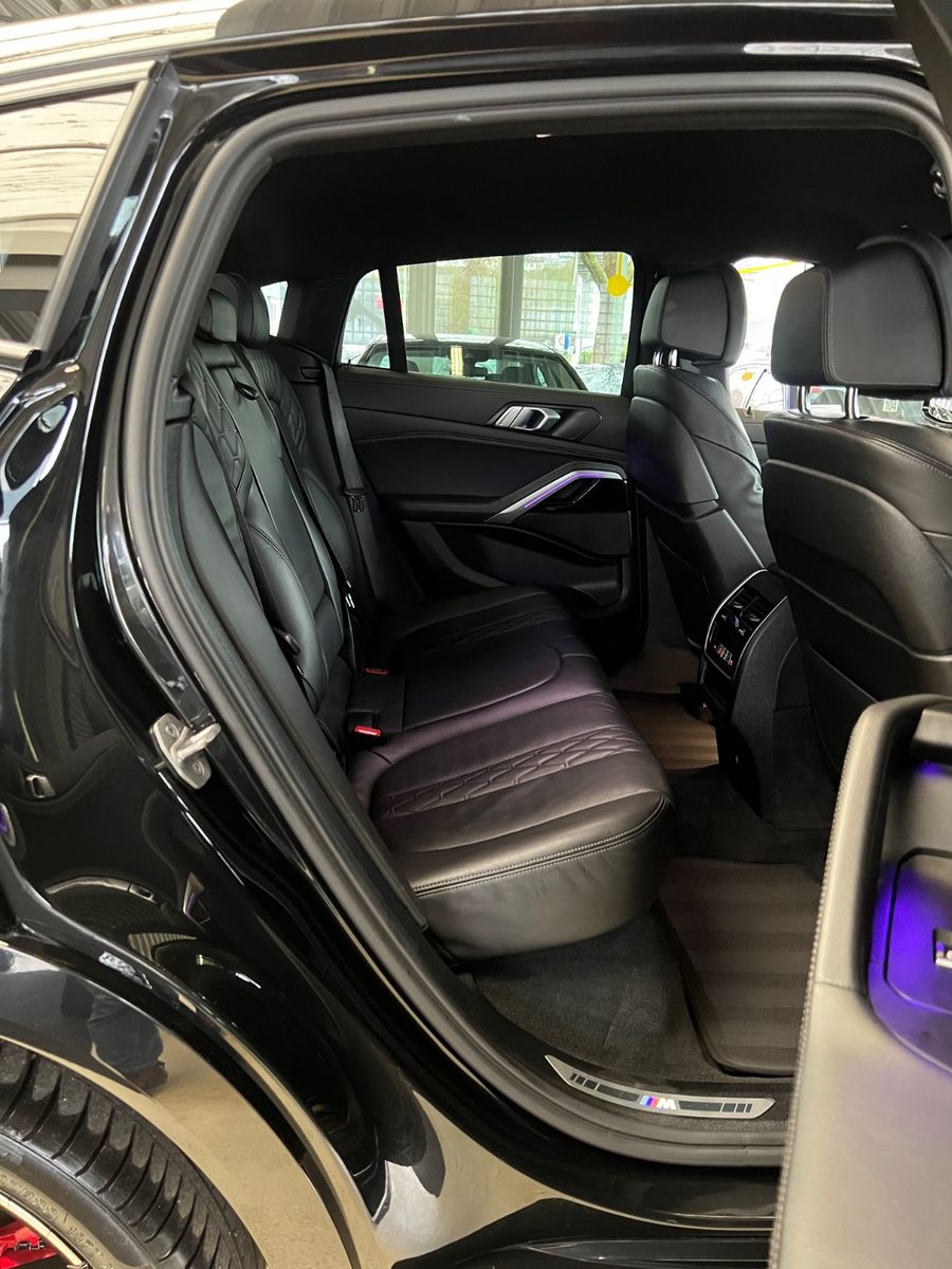Fahrzeugabbildung BMW X6 xDrive 30 d M Sport * 22" M FELGEN *LASER*