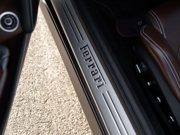 2021 Ferrari GTC4LUSSO — миниатюра 36