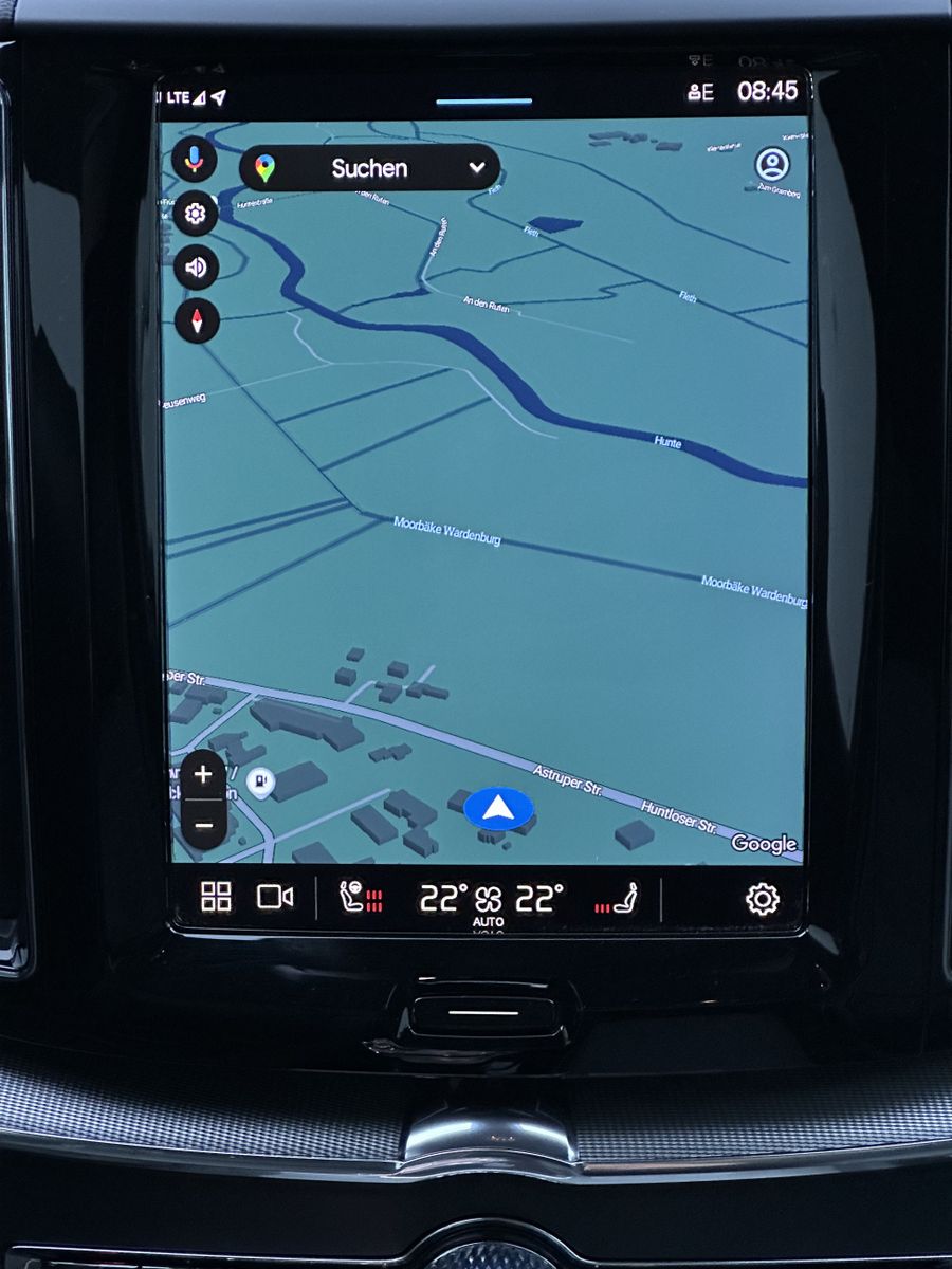 Fahrzeugabbildung Volvo XC60 T6 AWD Recharge Plus Dark NAV+LED+VCOCK+KAM