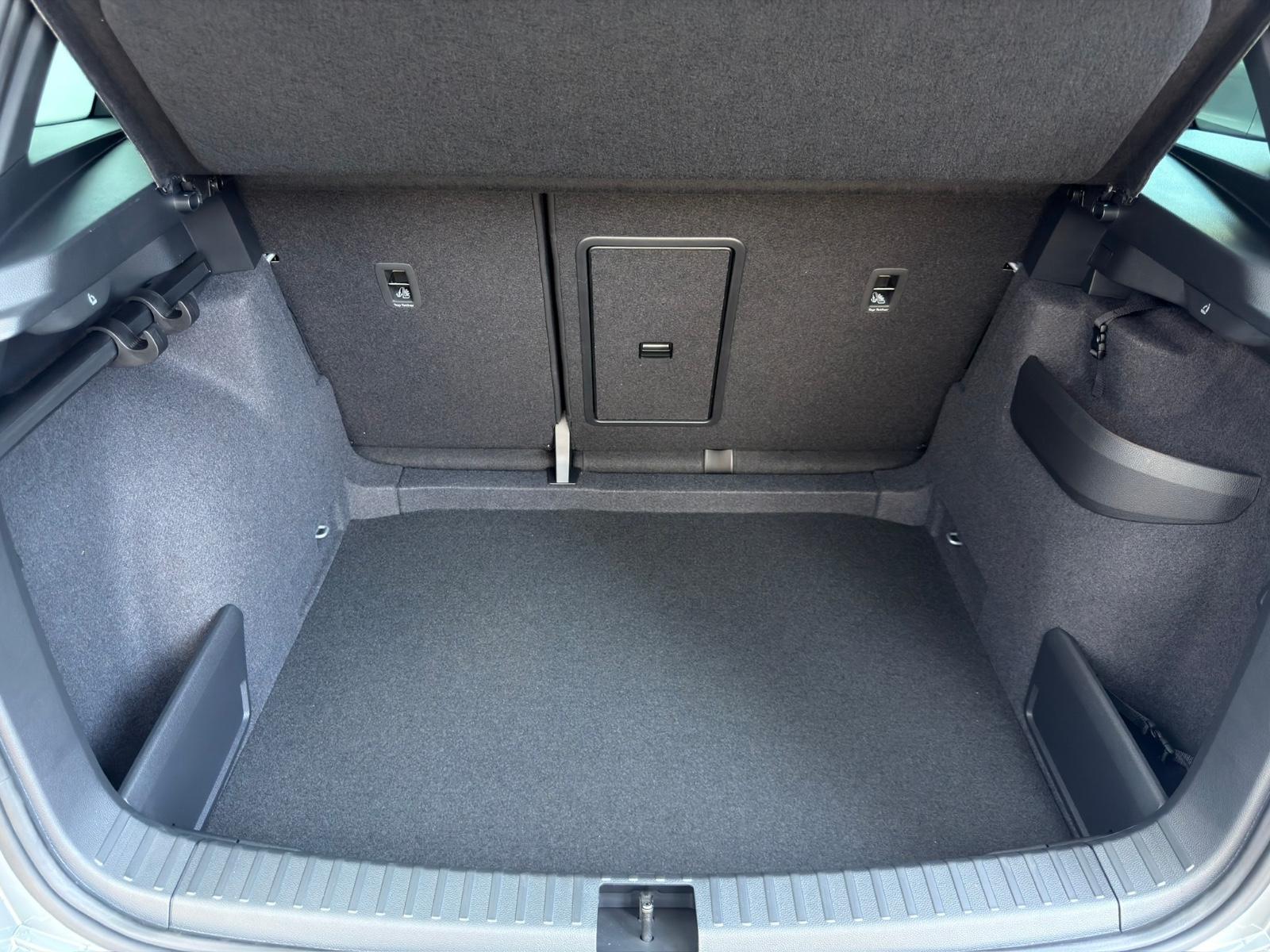 Skoda Karoq Sportline#5J.Gar#Matrix#360°#AHK#Navi#App