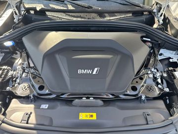 BMW iX2 xDrive30 M Sportpaket DAB LED Komfortzg.