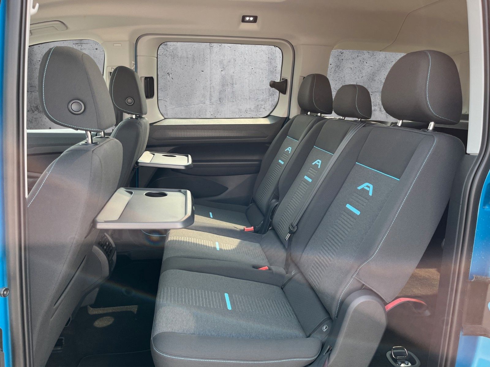 Fahrzeugabbildung Ford Tourneo Connect Lang (L2) Activ