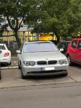 BMW E65 745i 4.4L V8 2001 333PS TÜV 160.000km - BMW 745 von privat