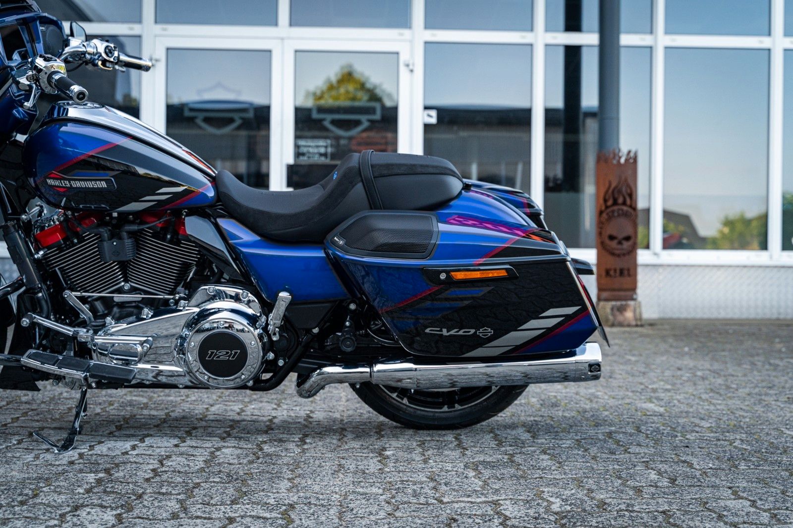Fahrzeugabbildung Harley-Davidson CVO Street Glide  FLHXSE 121 CUI MY25 - VOR ORT