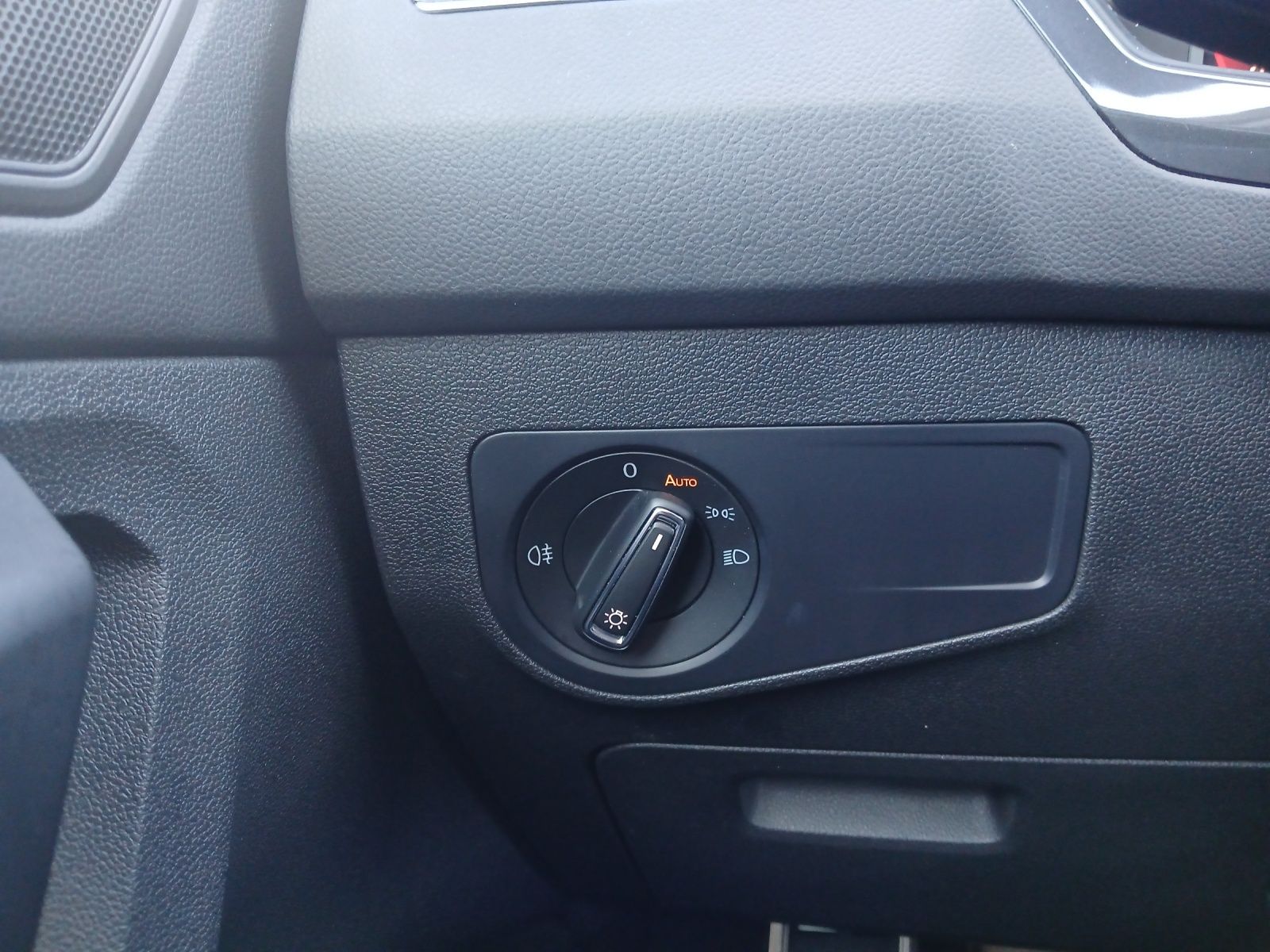 Fahrzeugabbildung Volkswagen Tiguan TDI R-Line FAHRSCHULE
