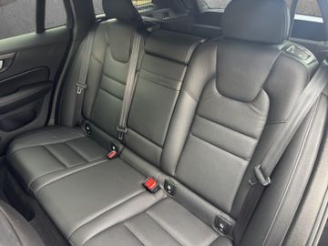 Volvo V60 Kombi Inscription Automatik Harman/Kardon, Bild 14