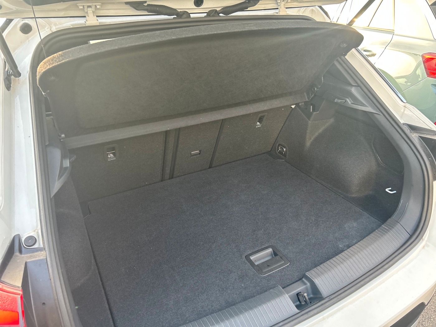 Fahrzeugabbildung Volkswagen T-Roc 2.0 TDI GOAL NEU50T AHK LED ACC SHZ+LHZ