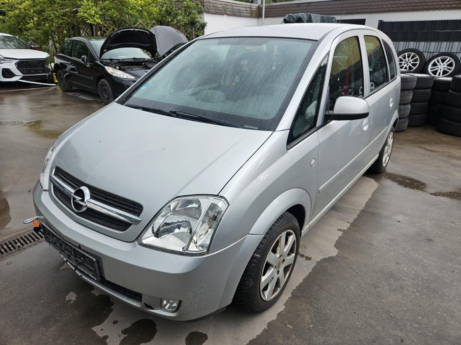 Opel Meriva 2006 — rear view