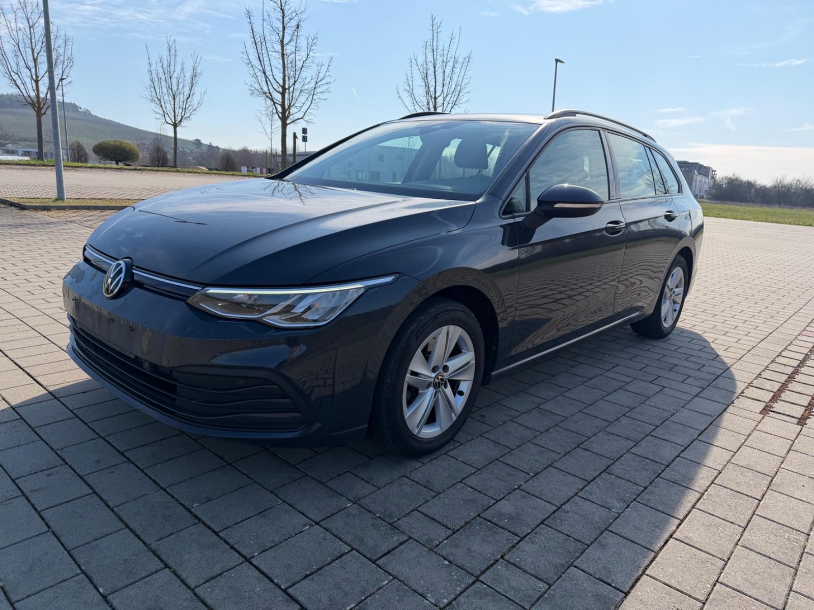 Volkswagen Golf VIII Variant Life LED LMF DIGITAL