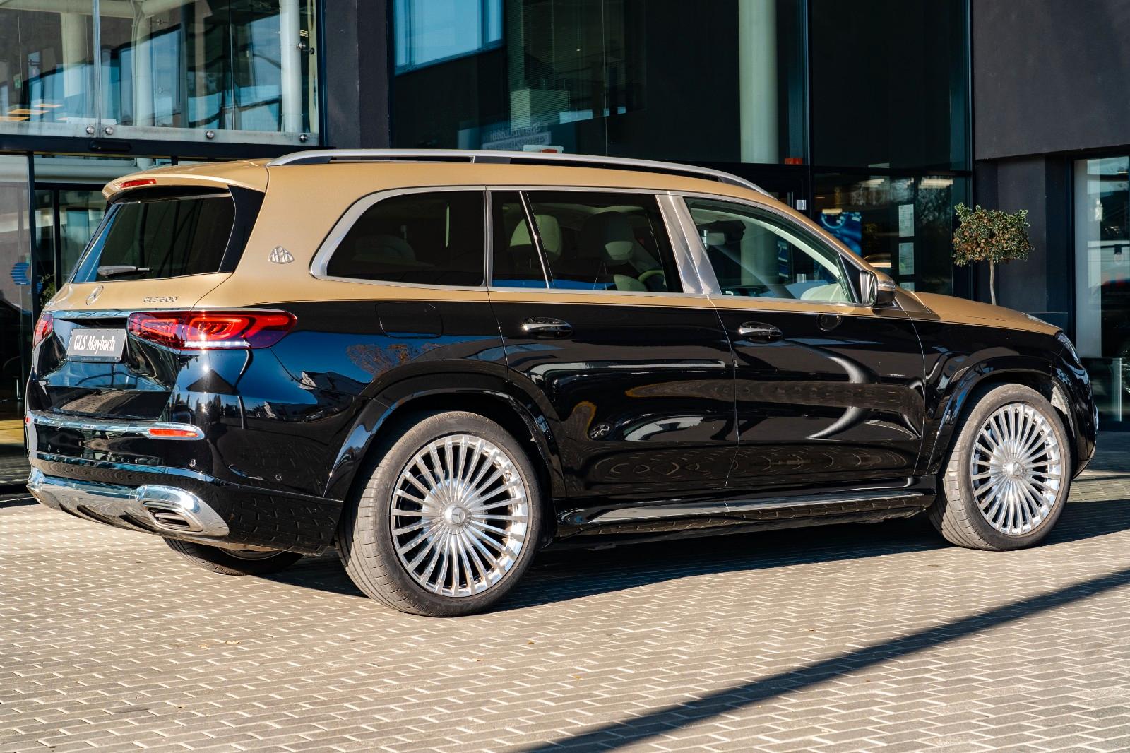 Mercedes-Benz GLS 600 Maybach 4Matic FULL OPTIONAL DUO TONE