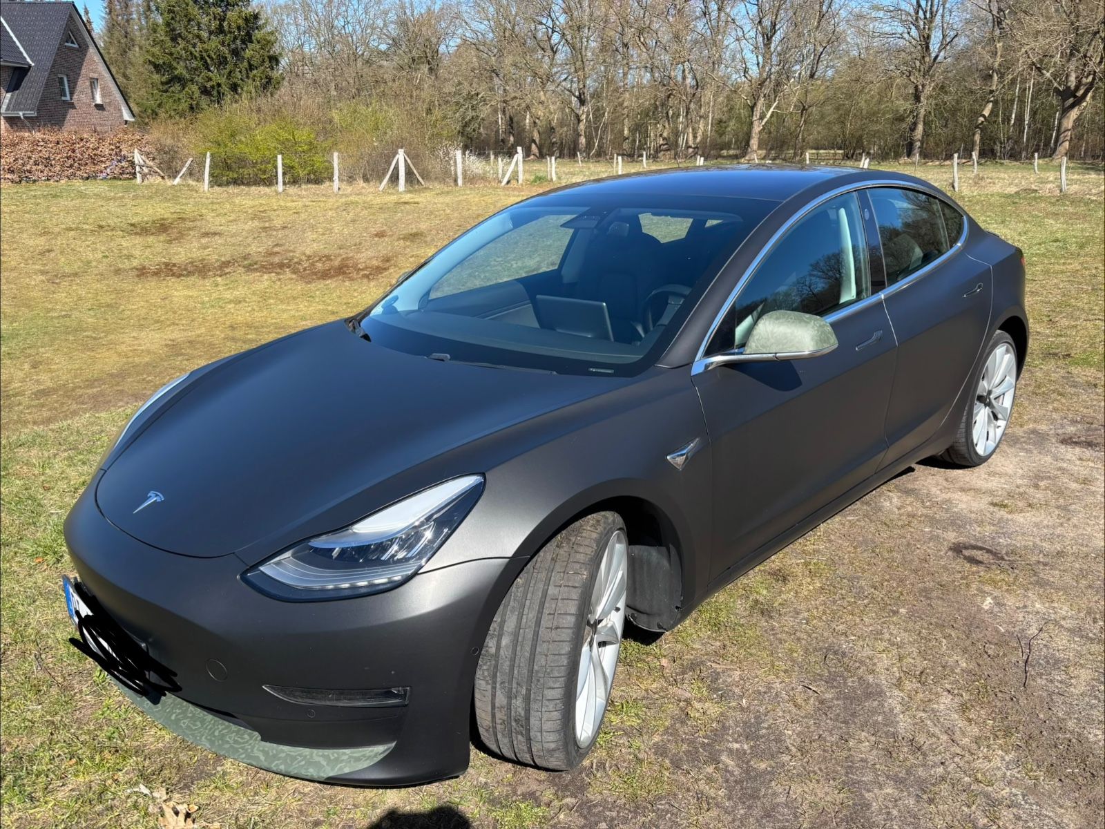 TESLA Model 3