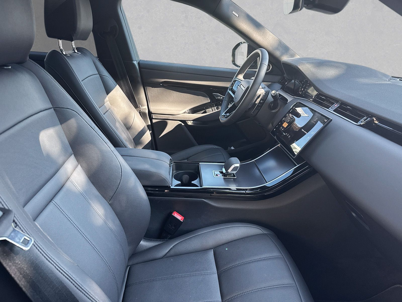 Land Rover Evoque D165 AWD Dynamic SE / Black-Pack / Panora imagem 3