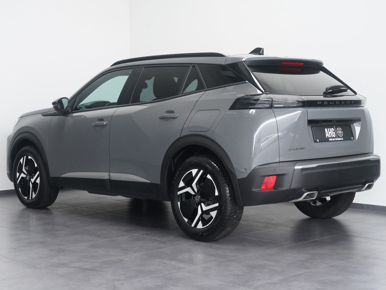 Fahrzeugabbildung Peugeot 2008 1.2 PureTech 130 Allure LED/NAVI/ACC