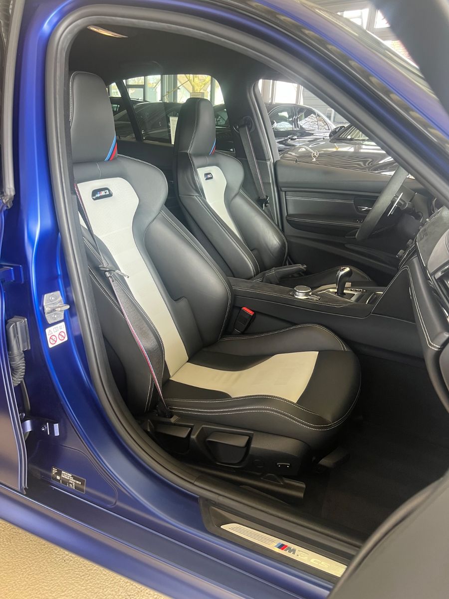 Fahrzeugabbildung BMW M3 CS F80 1of1200 *FROZEN DARK BLUE*DEUTSCH*