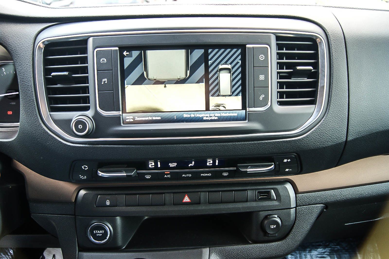 Fahrzeugabbildung Toyota Proace Verso 2.0 Compact Family Comforz HEADUP