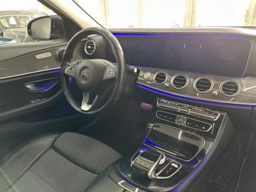 Mercedes E 220 - 9