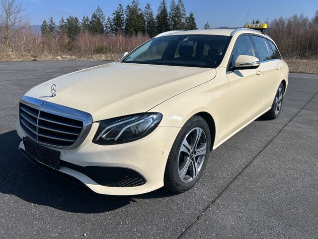 MERCEDES-BENZ E 200 T TAXI