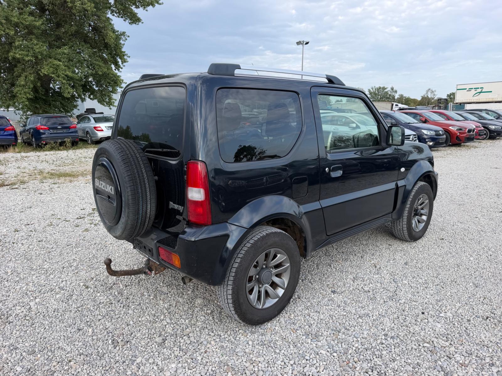 Suzuki Jimny Ranger Style Allroad 1.3 84ch - 1 ère main - Climatisation - Attelage - Sièges chauffants