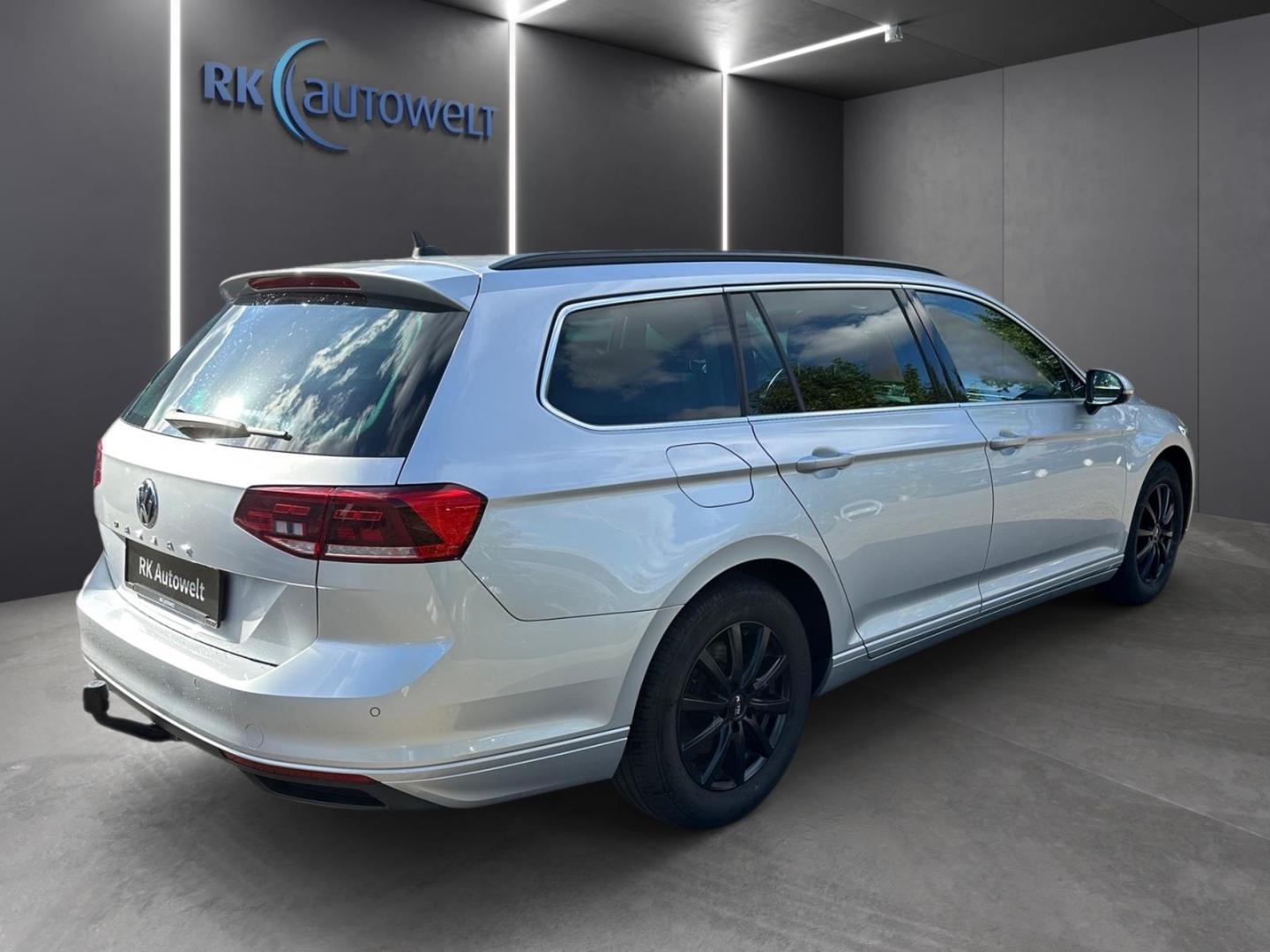 Volkswagen Passat Variant Business 1.5 TSI BMT Navi Bluetoo