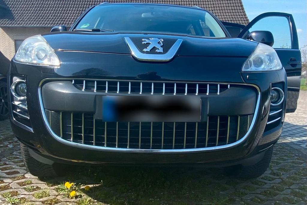 Peugeot 4007 Allrad SUV