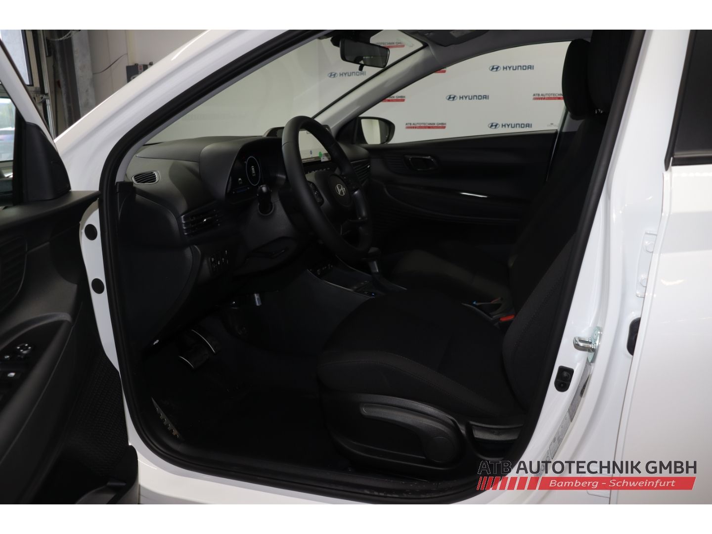 Fahrzeugabbildung Hyundai BAYON MY25 Trend 1.0 T-GDI 100 PS 7-DCT 2WD Komf