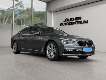 BMW 750 - 1