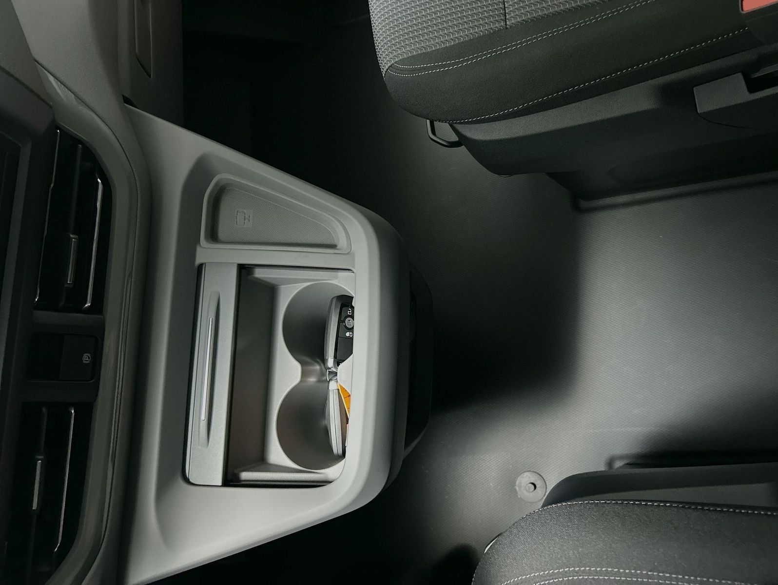 Volkswagen T7 Transporter - Bild 17