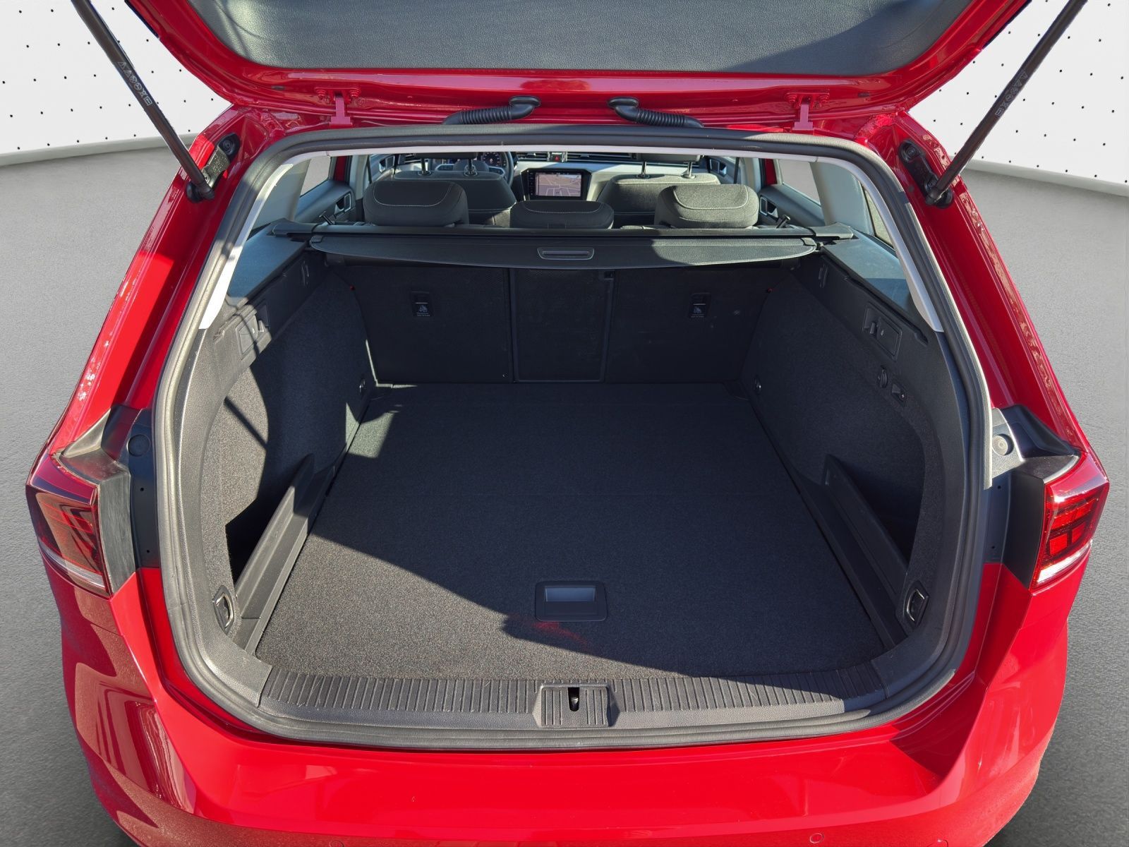 Volkswagen Passat Variant - Bild 12