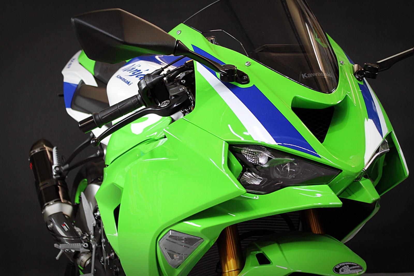 Kawasaki ZX6R 2024 RSI 40Jahre Akrapovic 1 Hand  750km