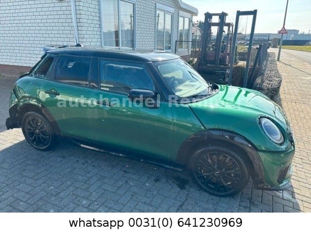 MINI Cooper S John Cooper Works Trim