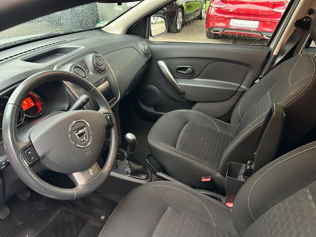 Fahrzeugabbildung Dacia Logan MCV II Kombi Prestige+Navi+Allw.LM+PDC+BT+