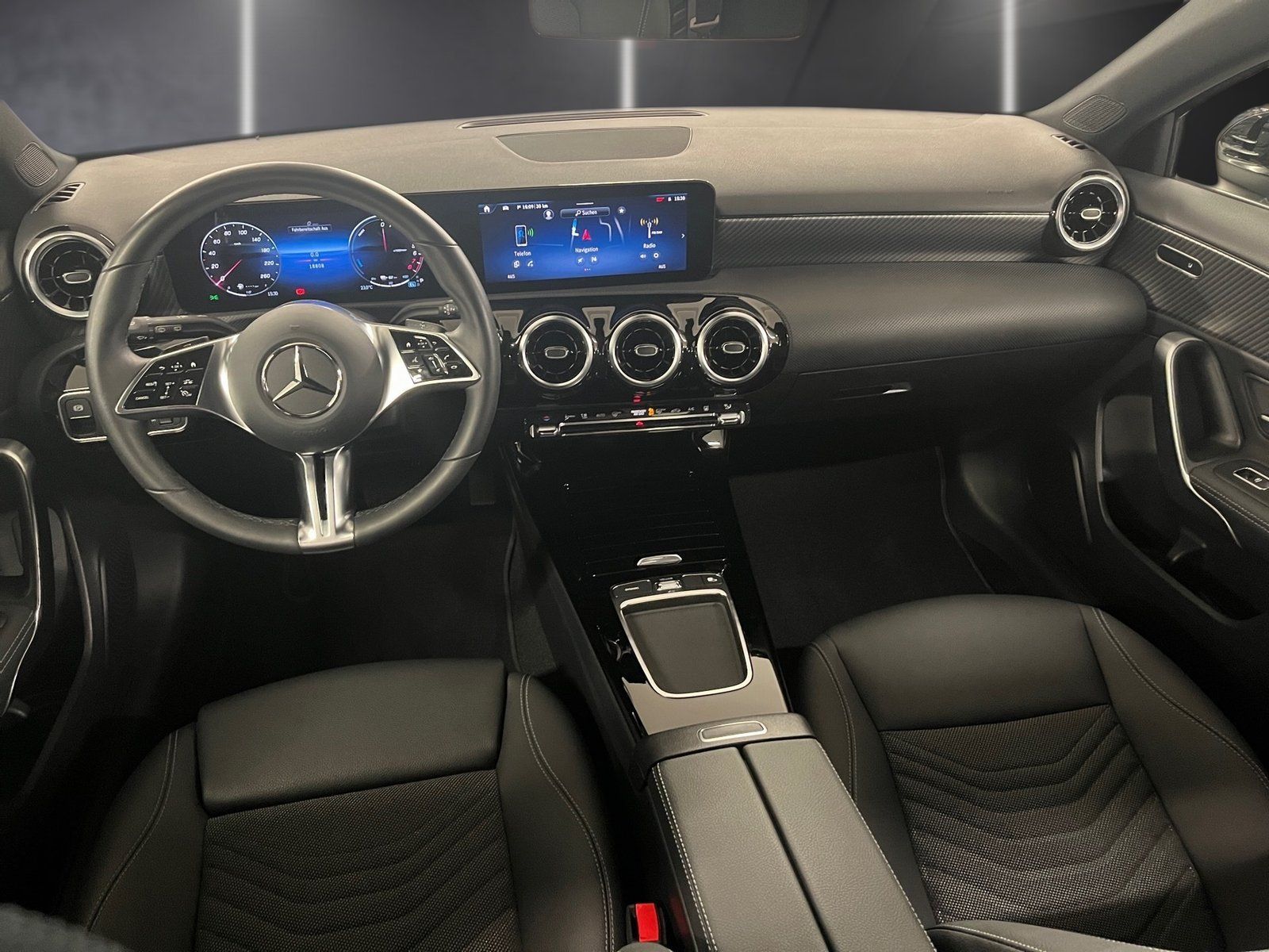 Fahrzeugabbildung Mercedes-Benz A 250 e Progressive*Kamera*LED*11kW*Winter-Paket
