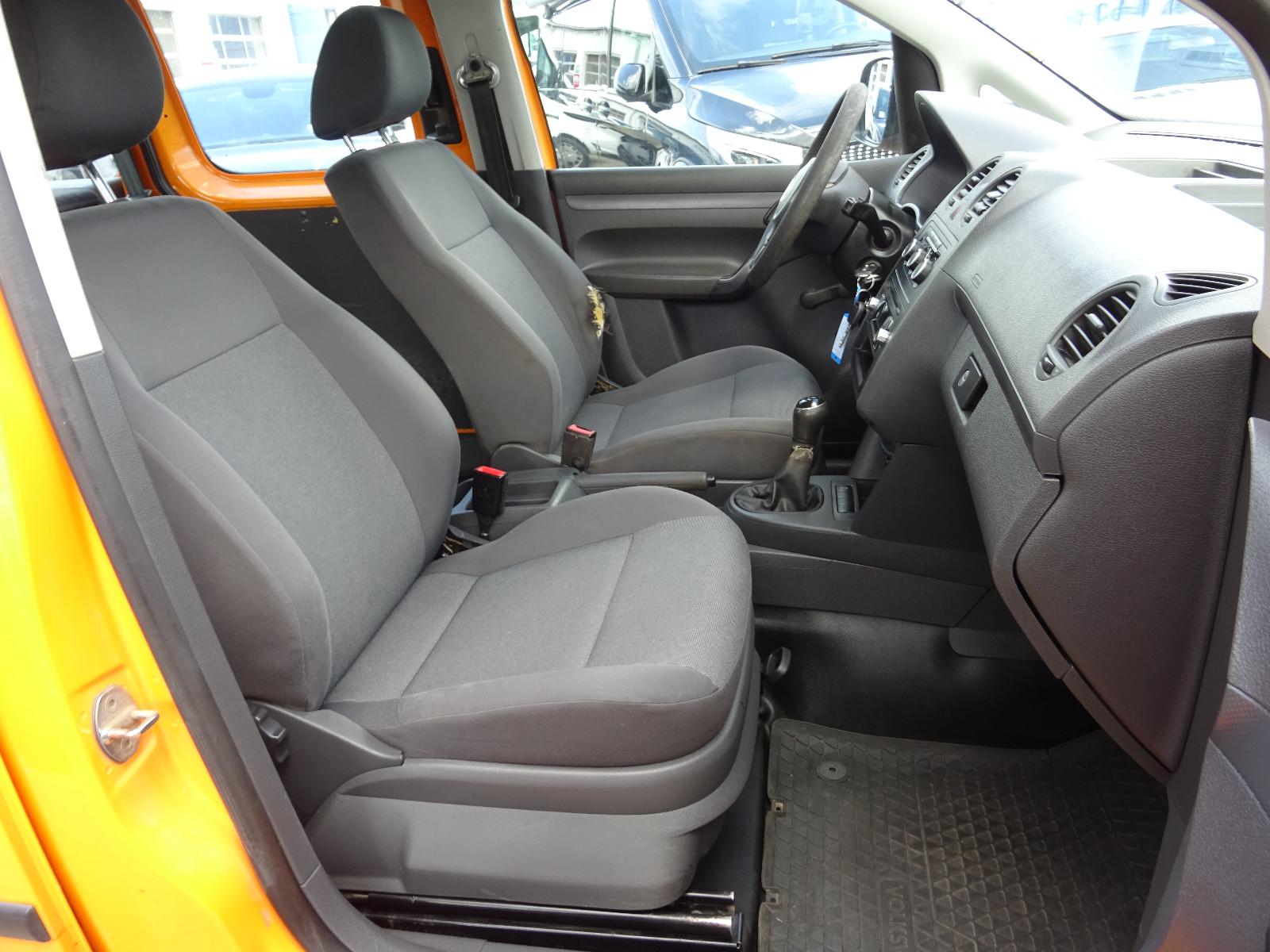 Volkswagen Caddy 2015 — photo 13
