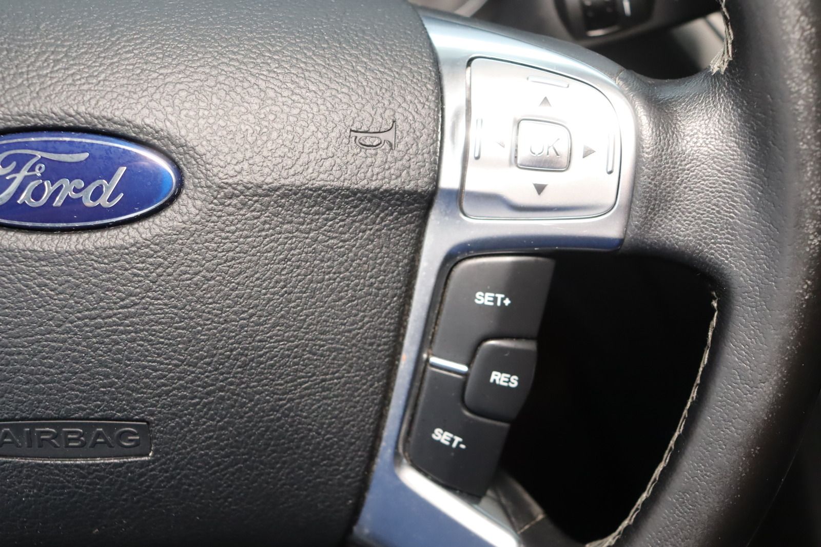 Fahrzeugabbildung Ford Mondeo Turnier 2.0 Ambiente * HU/AU neu