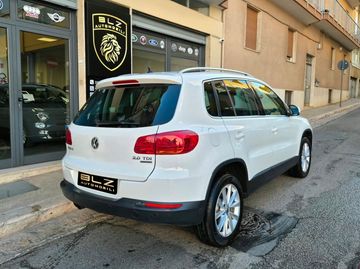 Volkswagen Tiguan - 4
