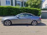 Mercedes-Benz E 250 Cabriolet, Top gepflegt - Mercedes-Benz E 250 in Stuttgart