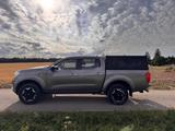 Nissan Navara 2.3 dCi 4x4 Double Cab - Alu Cap Hardtop  - graue Nissan Navara