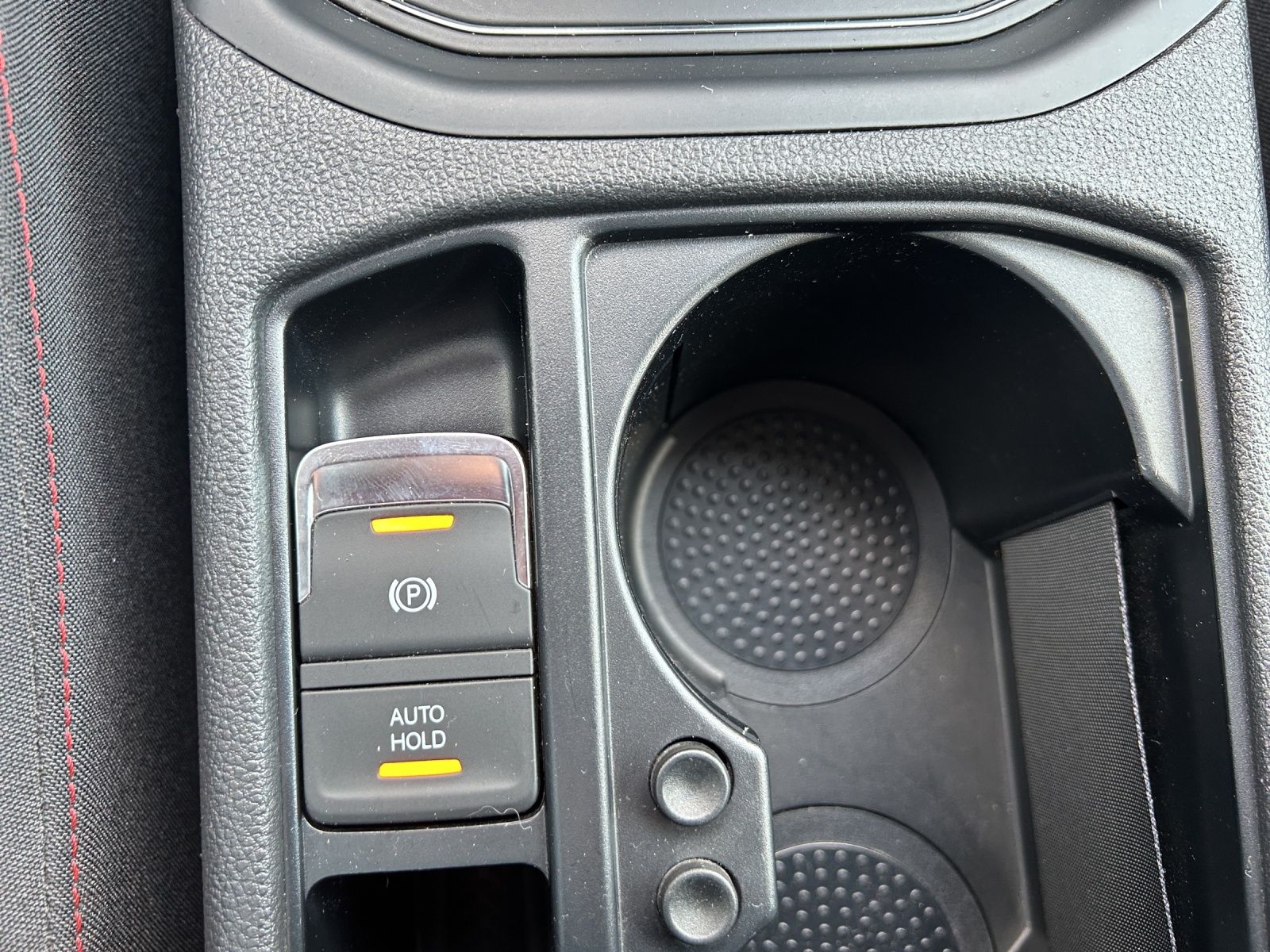 Fahrzeugabbildung Volkswagen Touran SOUND NAVI ACC RFK