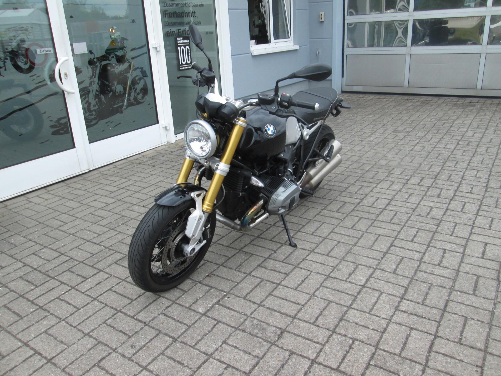 BMW R nineT  ABS / Akrapovic  / Garantie