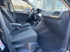 Fahrzeugabbildung Tiguan Allspace Comfortline 4Motion 2.0 TDI DSG